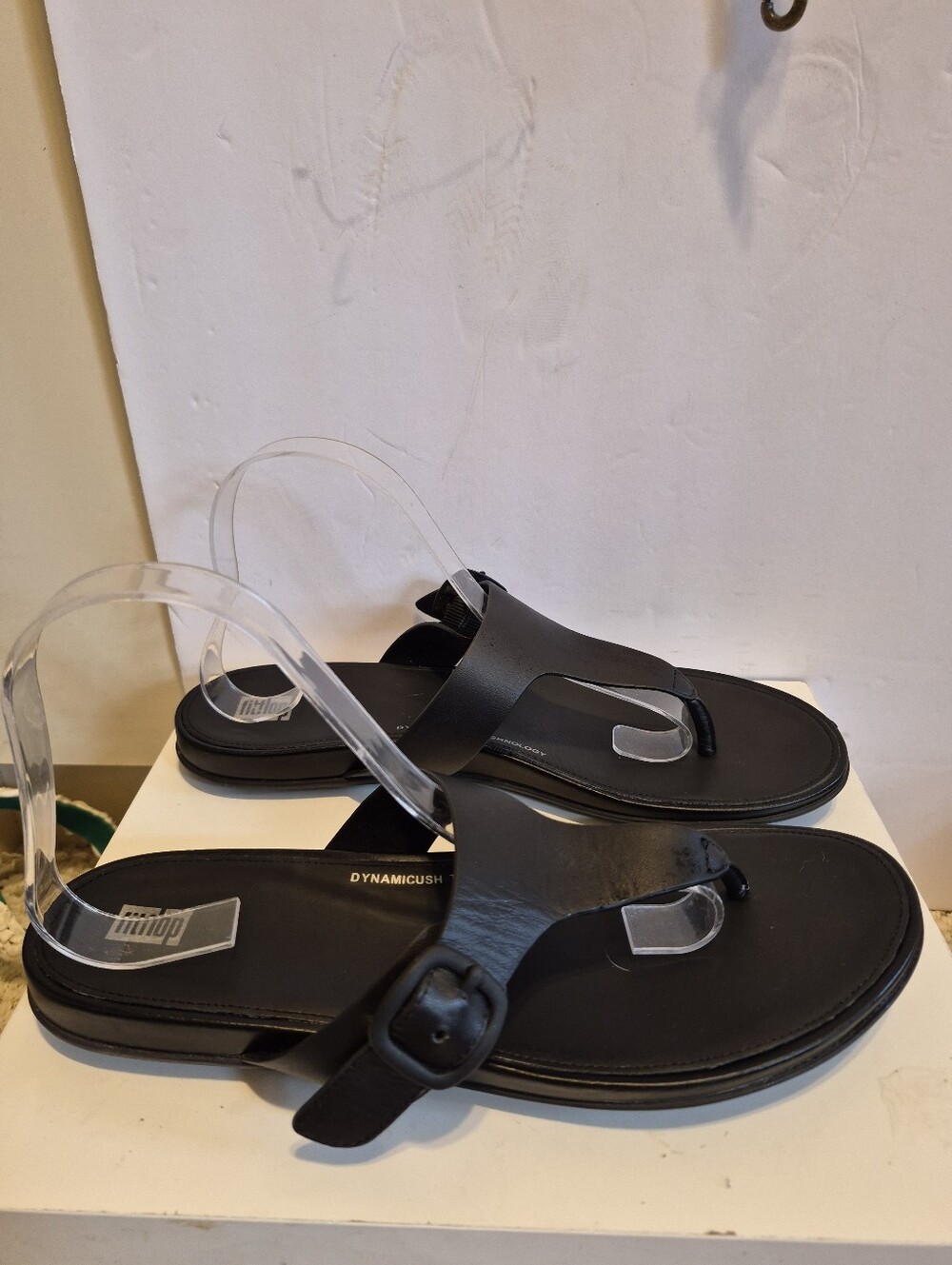 FitFlop "Gracie" Black Leather Thong Comfort Sandals with Dynamicush Sz 10/42